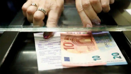 Curs valutar BNM pentru 18 octombrie. Cat costa astazi un euro si un dolar - FOTO