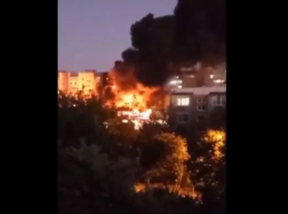 Un avion de razboi rusesc s-a prabusit intr-un bloc din Eisk (Krasnodar): Cel putin 13 morti si 19 raniti. Pilotii s-au ejectat. Rusii neaga ca avionul avea munitie la bord - VIDEO