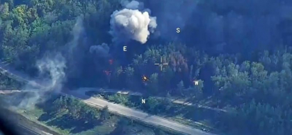 Imagini ca la inceputul razboiului: Un convoi rusesc a fost spulberat de ucraineni, de data aceasta cu HIMARS - VIDEO Imagini ca la inceputul razboiului: Un convoi rusesc a fost spulberat de ucraineni, de data aceasta cu HIMARS - VIDEO