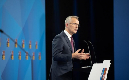 Stoltenberg: Aliatii NATO vor actiona in cazul in care Suedia si Finlanda vor fi supuse la presiuni din partea Rusiei inainte ca acestea sa devina membre cu drepturi depline ale aliantei Stoltenberg: Aliatii NATO vor actiona in cazul in care Suedia si Finlanda vor fi supuse la presiuni din partea Rusiei inainte ca acestea sa devina membre cu drepturi depline ale aliantei