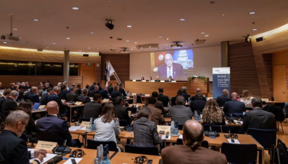 Doi deputati au cerut comunitatii internationale sa sustina Moldova pentru a trece cu bine de criza energetica si pentru a-si imbunatati capacitatile de aparare