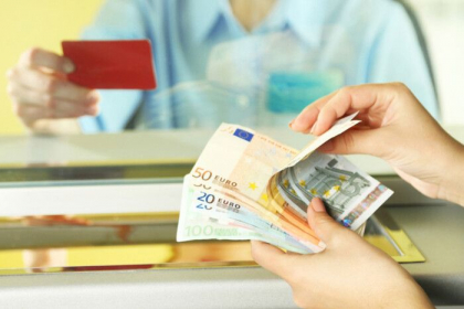 Curs valutar BNM pentru 20 octombrie. Cat costa astazi un euro si un dolar - FOTO
