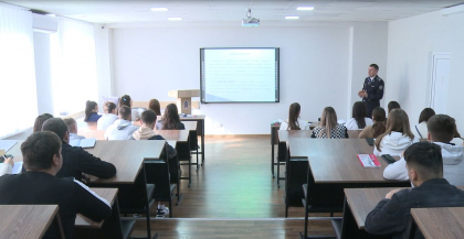 Au visuri mari si planuri de viitor, iar banii ii vor cheltui responsabil. 52 de studenti din tara vor primi in acest an Bursa Republicii, Bursa Presedintelui sau Bursa Guvernului - VIDEO 