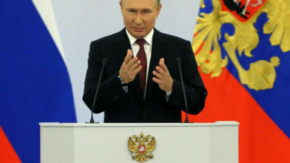 Presa internationala: Vladimir Putin sufera de „crize de tuse si greata constanta” Presa internationala: Vladimir Putin sufera de „crize de tuse si greata constanta”