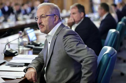 Ministrul Apararii al Romaniei, Vasile Dincu, a demisionat: Motivez gestul meu prin perspectiva imposibilitatii colaborarii cu presedintele Romaniei Ministrul Apararii al Romaniei, Vasile Dincu, a demisionat: Motivez gestul meu prin perspectiva imposibilitatii colaborarii cu presedintele Romaniei