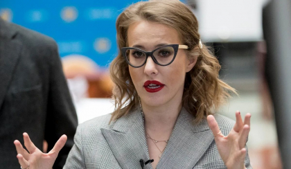 Perchezitii la o locuinta ce apartine jurnalistei ruse Ksenia Sobciak