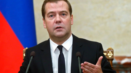 Medvedev: Alimentarea cu energie electrica din Ucraina poate fi restabilita daca Kievul recunoaste „cererile Rusiei”
Medvedev: Alimentarea cu energie electrica din Ucraina poate fi restabilita daca Kievul recunoaste „cererile Rusiei”