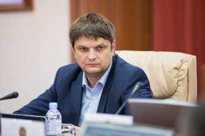 Andrei Spinu, dupa ce Ion Ceban a spus ca refuza sa mai deconecteze iluminatul stradal in orele de varf: „Demonstreaza inca odata ca e gata sa tradeze tara noastra”