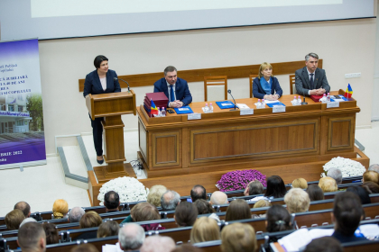 Natalia Gavrilita, la aniversarea a 40 de ani de la fondarea Institutului Mamei si Copilului: "Cresterea salariilor lucratorilor medicali si dotarea spitalelor cu echipamente moderne este prioritatea noastra"