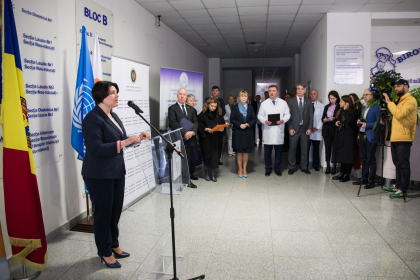 Natalia Gavrilita, la evenimentul de transmitere a lotului de echipament medical catre Institutul Mamei si Copilului: "Ne dorim ca toti copiii sa se nasca in conditii de siguranta" Natalia Gavrilita, la evenimentul de transmitere a lotului de echipament medical catre Institutul Mamei si Copilului: "Ne dorim ca toti copiii sa se nasca in conditii de siguranta"