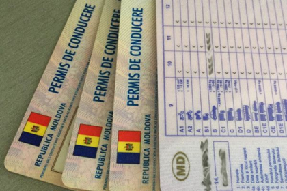 Buletinele de identitate, permisele de conducere si certificatele de inmatriculare pe suport de policarbonat pot fi perfectate fara restrictii. Anuntul facut de ASP Buletinele de identitate, permisele de conducere si certificatele de inmatriculare pe suport de policarbonat pot fi perfectate fara restrictii. Anuntul facut de ASP