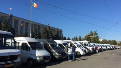 APOTA ar putea declara greva impotriva MAI, IGP, INSP si SFS: „Autoritatile determina transportatorii sa refuze oferirea serviciilor ocazionale de transport in zilele de duminica pentru potentialii protestatari” APOTA ar putea declara greva impotriva MAI, IGP, INSP si SFS: „Autoritatile determina transportatorii sa refuze oferirea serviciilor ocazionale de transport in zilele de duminica pentru potentialii protestatari”