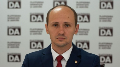 "Cine achita promovarea protestului Sor pe reteaua Facebook?" Secretarul general al Platformei DA indeamna SIS-ul si Procuratura Anticoruptie sa verifice paginile noi aparute in mediul online / DOC "Cine achita promovarea protestului Sor pe reteaua Facebook?" Secretarul general al Platformei DA indeamna SIS-ul si Procuratura Anticoruptie sa verifice paginile noi aparute in mediul online / DOC