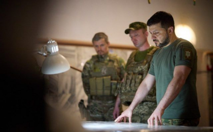 Zelenski enumera din nou cerintele Ucrainei pentru pace: Integritate teritoriala, pedepsirea vinovatilor, compensarea integrala de catre Rusia a daunelor provocate
Zelenski enumera din nou cerintele Ucrainei pentru pace: Integritate teritoriala, pedepsirea vinovatilor, compensarea integrala de catre Rusia a daunelor provocate