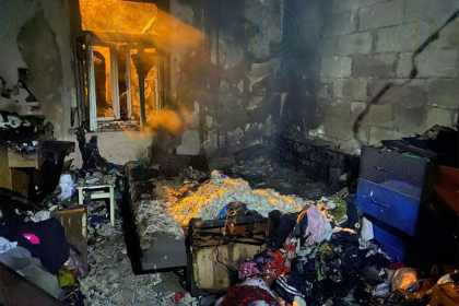 S-a jucat cu chibriturile si a provocat un incendiu, la Tiraspol. Un copil de sase ani - transportat la spital. Cum s-a intamplat totul - FOTO S-a jucat cu chibriturile si a provocat un incendiu, la Tiraspol. Un copil de sase ani - transportat la spital. Cum s-a intamplat totul - FOTO