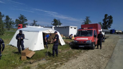 Corturile amplasate la punctele de trecere a frontierei cu Romania pentru conducatorii camioanelor - scoase. Care este motivul - FOTO