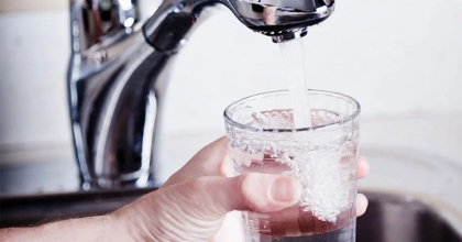 ANRE, despre cresterea tarifului pentru apa si canalizare in Chisinau: "Poate fi majorat cu 65 de bani pentru un metru cub, nicicum cu 10 lei”
ANRE, despre cresterea tarifului pentru apa si canalizare in Chisinau: "Poate fi majorat cu 65 de bani pentru un metru cub, nicicum cu 10 lei”