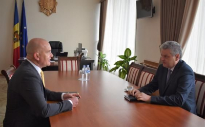 Oleg Serebrian s-a intanit cu ambasadorul Australiei in Republica Moldova, cu resedinta la Kiev, Bruce Edwards. Care au fost subiectele discutate Oleg Serebrian s-a intanit cu ambasadorul Australiei in Republica Moldova, cu resedinta la Kiev, Bruce Edwards. Care au fost subiectele discutate