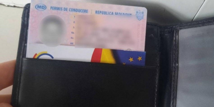 Doi moldoveni au incercat sa iasa din tara cu acte false, la vama Sculeni si Leuseni. Ce au declarat acestia - FOTO