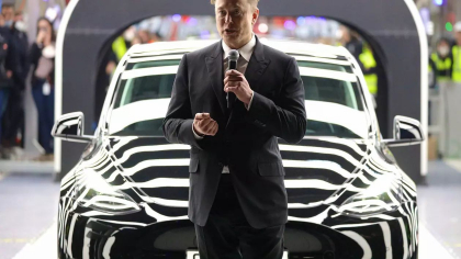 Elon Musk a vandut actiuni Tesla in valoare de aproape 4 miliarde de dolari, la cateva zile dupa preluarea Twitter Elon Musk a vandut actiuni Tesla in valoare de aproape 4 miliarde de dolari, la cateva zile dupa preluarea Twitter