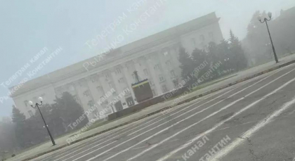Ucrainenii au ridicat steagul tarii in orasul Herson - FOTO Ucrainenii au ridicat steagul tarii in orasul Herson - FOTO
