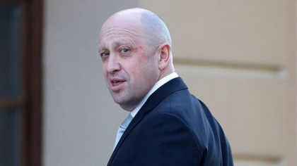 „Bucatarul lui Putin” apara uciderea brutala a unui dezertor din grupul Wagner: „Cainele merita o moarte de caine” „Bucatarul lui Putin” apara uciderea brutala a unui dezertor din grupul Wagner: „Cainele merita o moarte de caine”