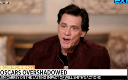 Rusia sanctioneaza 100 de canadieni, printre care Jim Carrey si Margaret Atwood. Nu au voie sa intre in Rusia ca raspuns la sanctiunile impuse Moscovei de Canada

