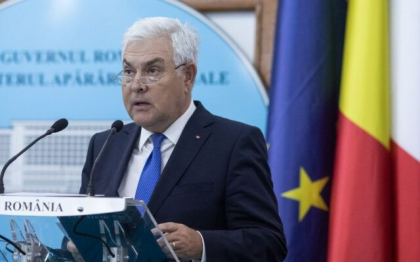 Ministerul Apararii din Romania: Solidaritatea si sprijinul Armatei Romaniei pentru adoptarea masurilor necesare, dupa lamurirea tuturor circumstantelor producerii incidentului din proximitatea granitei polono-ucrainene
Ministerul Apararii din Romania: Solidaritatea si sprijinul Armatei Romaniei pentru adoptarea masurilor necesare, dupa lamurirea tuturor circumstantelor producerii incidentului din proximitatea granitei polono-ucrainene