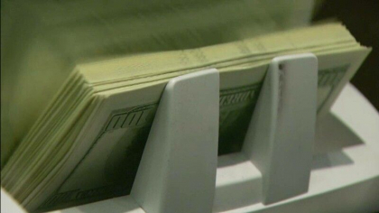 Patania unui roman din Italia. Cum s-a trezit cu o factura de 40.000 de euro la curent. Poveste demna de film Patania unui roman din Italia. Cum s-a trezit cu o factura de 40.000 de euro la curent. Poveste demna de film