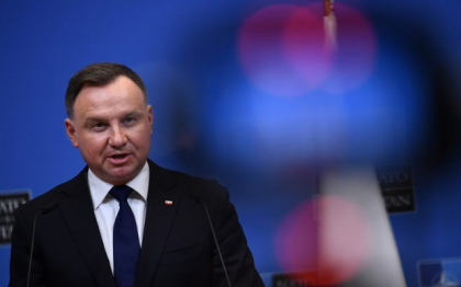 Presedintele Poloniei raspunde cererii Ucrainei: Polonia si SUA ar trebui sa cada de acord cu implicarea Ucrainei in ancheta privind rachetele prabusite intr-un sat polonez
Presedintele Poloniei raspunde cererii Ucrainei: Polonia si SUA ar trebui sa cada de acord cu implicarea Ucrainei in ancheta privind rachetele prabusite intr-un sat polonez