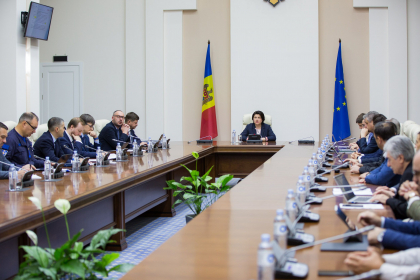 Decizie CSE: Actele administrative prin care se dispune eliberarea sau numirea in functie a unor demnitari publici nu pot fi suspendate in perioada starii de urgenta Decizie CSE: Actele administrative prin care se dispune eliberarea sau numirea in functie a unor demnitari publici nu pot fi suspendate in perioada starii de urgenta