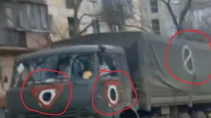 Presa din Ucraina: Au fost observate noi marcaje pe echipamentele rusilor din Mariupol