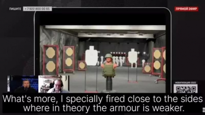 Soloviov a disecat o vesta antiglont destinata recrutilor dupa ce a testat-o pe un manechin - VIDEO Soloviov a disecat o vesta antiglont destinata recrutilor dupa ce a testat-o pe un manechin - VIDEO
