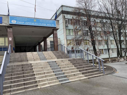 La spitalul din Balti a fost efectuata o interventie chirurgicala dificila. Medic: „In experienta noastra medicala, de 35 de ani, nu am operat tumori atat de mari”. Despre ce este vorba La spitalul din Balti a fost efectuata o interventie chirurgicala dificila. Medic: „In experienta noastra medicala, de 35 de ani, nu am operat tumori atat de mari”. Despre ce este vorba
