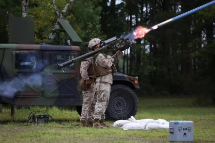 Oficiali americani spun ca SUA ar fi inceput sa ramana fara anumite arme si munitii pentru Ucraina - CNN