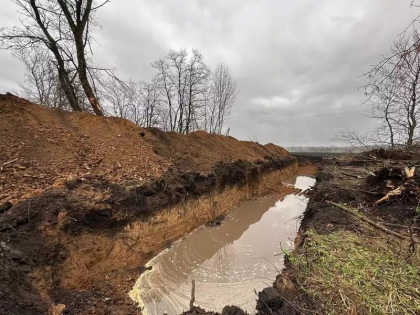 Rusii au inceput sa construiasca o linie de aparare si in Belgorod, pe propriul teritoriu - FOTO Rusii au inceput sa construiasca o linie de aparare si in Belgorod, pe propriul teritoriu - FOTO