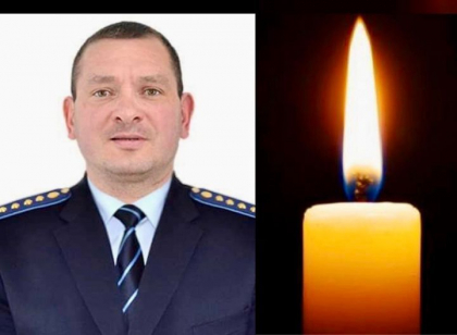 Zi de doliu la Serviciul Vamal. A murit inspectorul principal de la vama Tudora, Vladimir Chimacovschi. Acesta avea 42 de ani Zi de doliu la Serviciul Vamal. A murit inspectorul principal de la vama Tudora, Vladimir Chimacovschi. Acesta avea 42 de ani