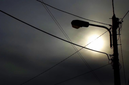 Oamenii legii vin cu recomandari in contextul deconectarilor masive a energiei electrice in toata tara: „Aveti grija de copii si varstnici”