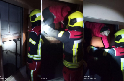 Mai multi oameni din capitala - ramasi blocati in ascensoare, dupa ce toata tara a fost deconectata de la energia electrica. Mai multe echipe de salvatori - la datorie - FOTO Mai multi oameni din capitala - ramasi blocati in ascensoare, dupa ce toata tara a fost deconectata de la energia electrica. Mai multe echipe de salvatori - la datorie - FOTO