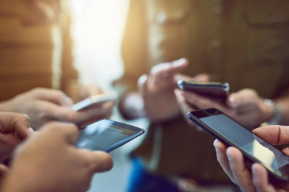 Reactia Orange, dupa ce serviciile de telefonie mobila si Internet fix au picat din cauza deconectarilor masive a energiei electrice in toata tara: „Echipele de ingineri monitorizeaza situatia in timp real” Reactia Orange, dupa ce serviciile de telefonie mobila si Internet fix au picat din cauza deconectarilor masive a energiei electrice in toata tara: „Echipele de ingineri monitorizeaza situatia in timp real”