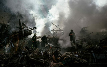 Ucraina: Cel putin patru persoane ucise si zece ranite, intr-un bombardament rusesc asupra orasului Herson