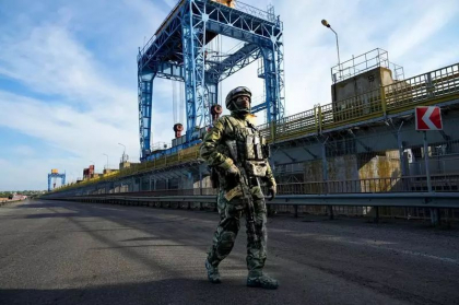 Cele patru centrale nucleare ucrainene au fost reconectate dupa ce au ramas fara curent, anunta AIEA
Cele patru centrale nucleare ucrainene au fost reconectate dupa ce au ramas fara curent, anunta AIEA