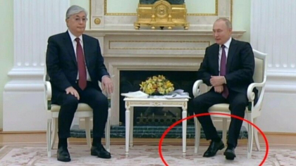 Momentul in care picioarele lui Putin tremura si se misca necontrolat intr-un ”posibil semn al bolii Parkinson” - VIDEO