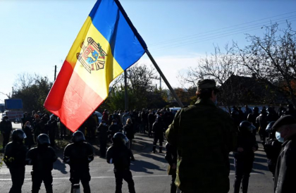 Politico: Democratia din Ungaria si Polonia continua sa dea inapoi, dar Moldova este „un punct luminos” in Europa