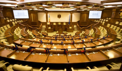 Cinci deputati - sanctionati de Parlament pentru ca au lipsit fara motiv de la sedinta. Cine sunt acestia 