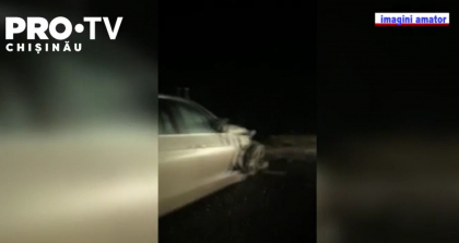 Accident fatal la Causeni. O femeie si-a pierdut viata, dupa ce automobilul in care se afla a intrat pe contrasens si a lovit frontal o alta masina Accident fatal la Causeni. O femeie si-a pierdut viata, dupa ce automobilul in care se afla a intrat pe contrasens si a lovit frontal o alta masina