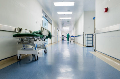 Tragedie fara margini pentru o familie din Falesti. O fetita de 10 ani a murit pe patul de spital, dupa ce a fost lovita de o masina pe trecerea de pietoni