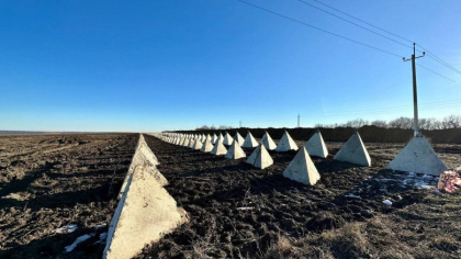 Marea Britanie: Rusia isi intareste pozitiile la granita cu Ucraina, noile constructii sunt "proiectate sa respinga un atac mecanizat" - FOTO