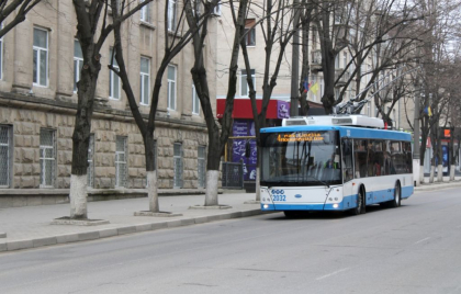 Calatoria cu troleibuzul se scumpete, la Balti. Cetatenii vor achita un tarif de 5 lei Calatoria cu troleibuzul se scumpete, la Balti. Cetatenii vor achita un tarif de 5 lei