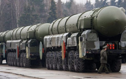Rusia isi intensifica productia „celor mai puternice mijloace de distrugere”, sustine Medvedev
Rusia isi intensifica productia „celor mai puternice mijloace de distrugere”, sustine Medvedev